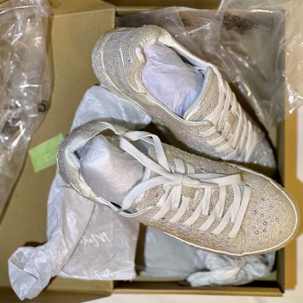 MATISSE  JULIA RHINESTONE SNEAKER